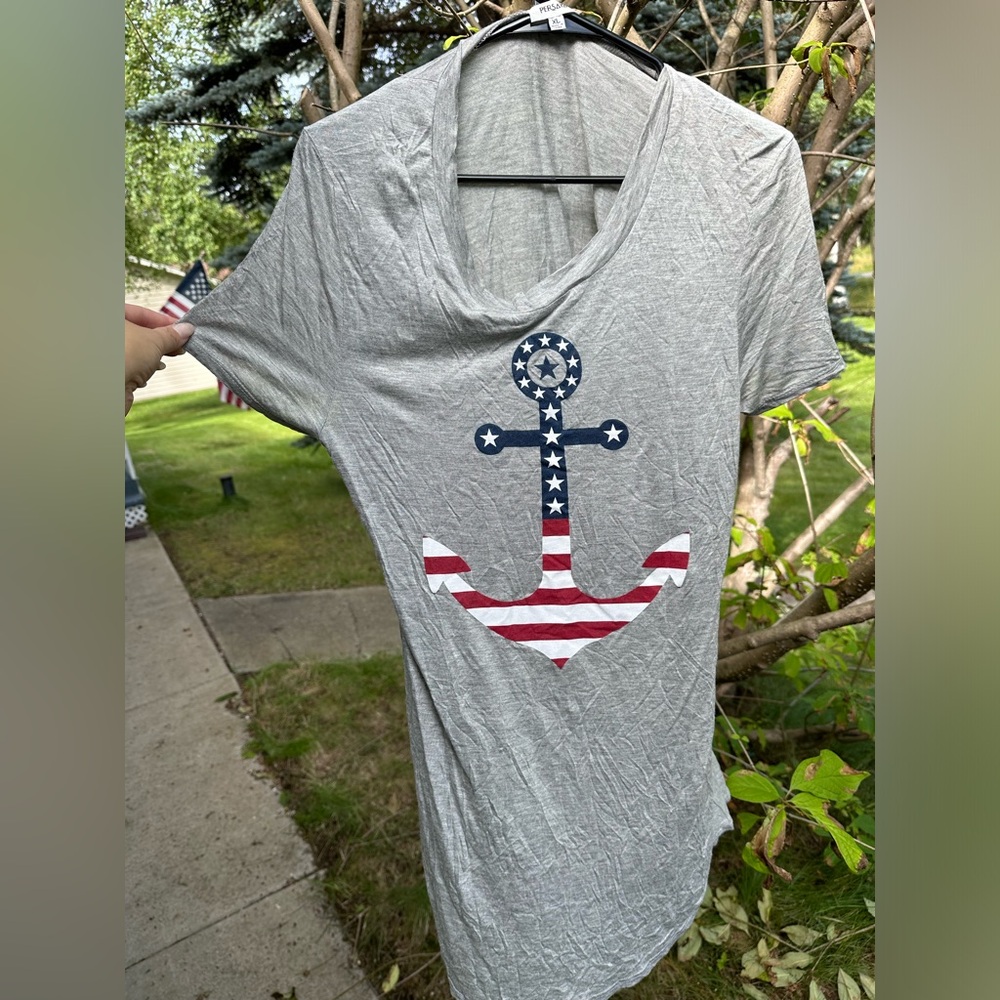 Women’s shirt